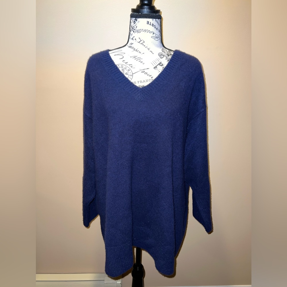 The Row Cashmere sweater